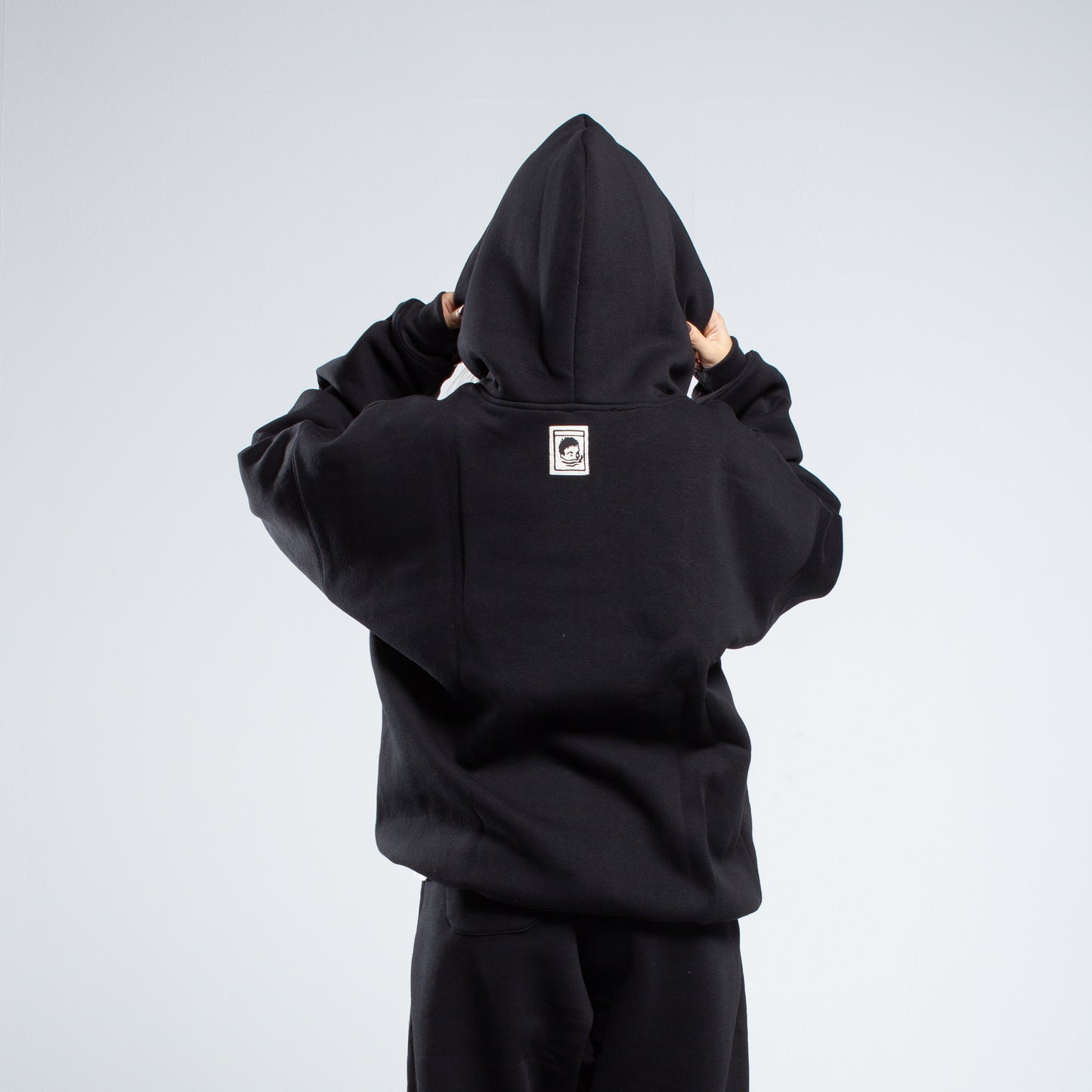 box hoodie black V1